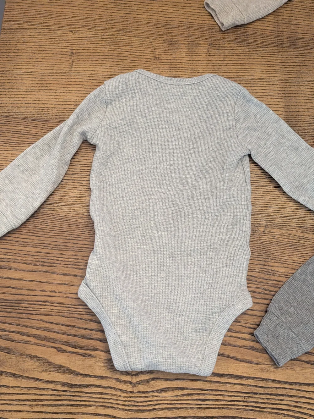 EUC Simple Joy Carters Baby Boy 18 month Waffle Knit Thermal Neutral LS Bodysuit